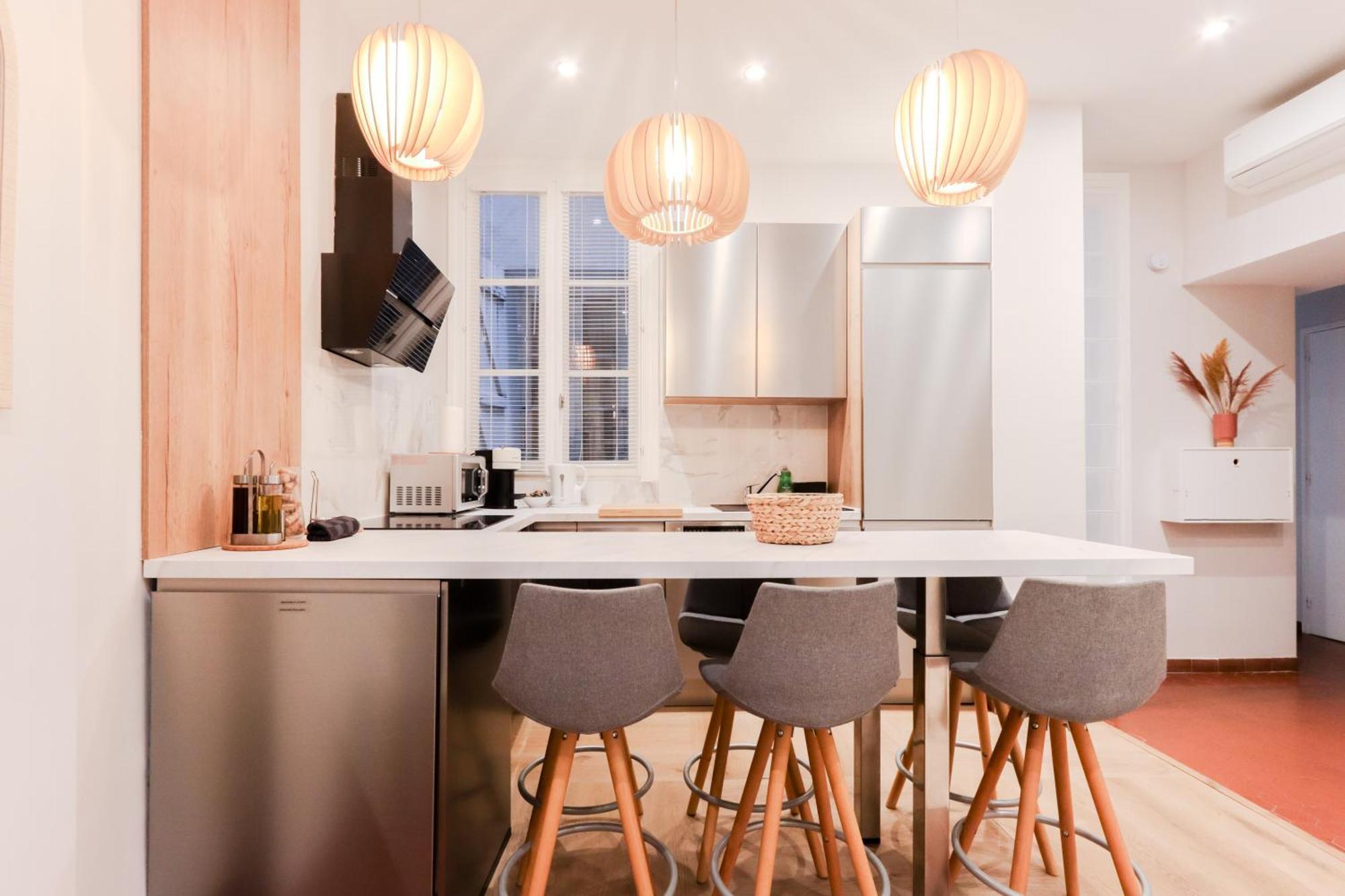 Suite Nomade - Vieux Nice - 2 Chambres - Wifi - Ac - 5 Min Des Plages - 30 Min De Cannes Et Monaco 外观 照片